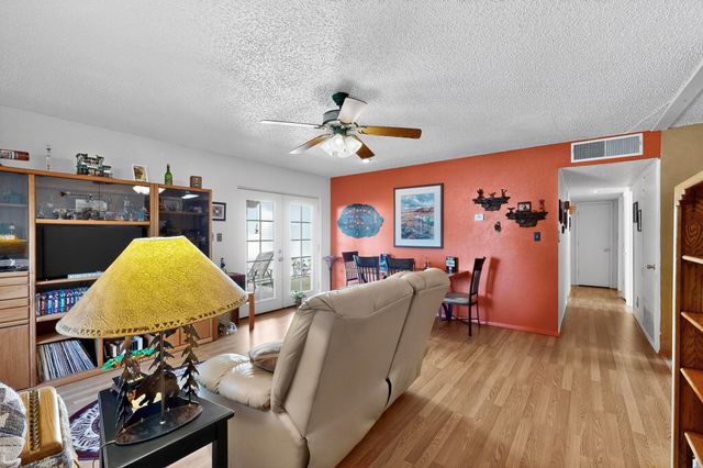 616 Mountain View Avenue NE, Albuquerque, NM 87123