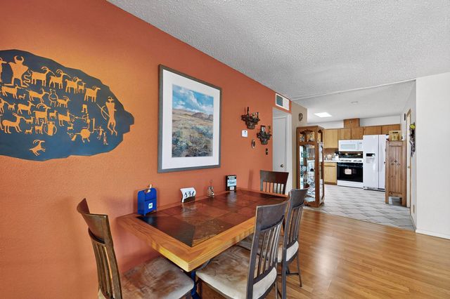 616 Mountain View Avenue NE, Albuquerque, NM 87123