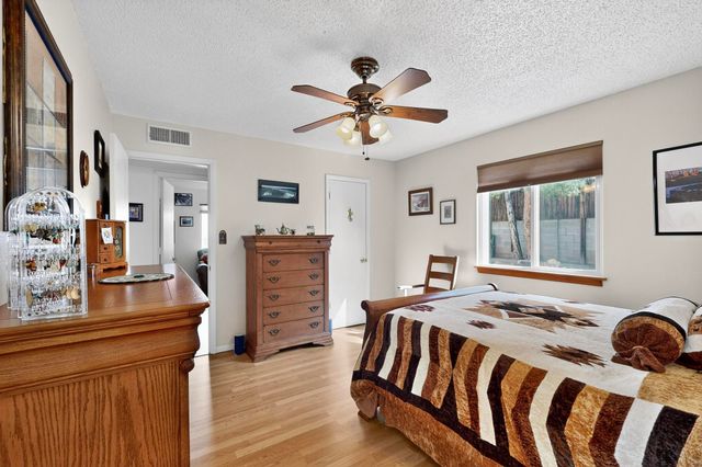 616 Mountain View Avenue NE, Albuquerque, NM 87123