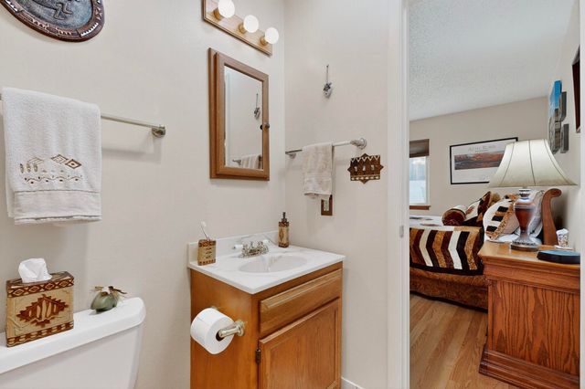 616 Mountain View Avenue NE, Albuquerque, NM 87123