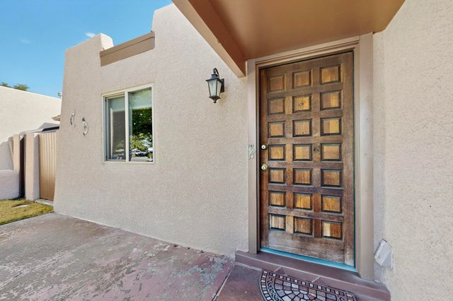 616 Mountain View Avenue NE, Albuquerque, NM 87123