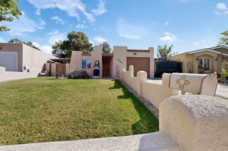 616 Mountain View Avenue NE, Albuquerque, NM 87123