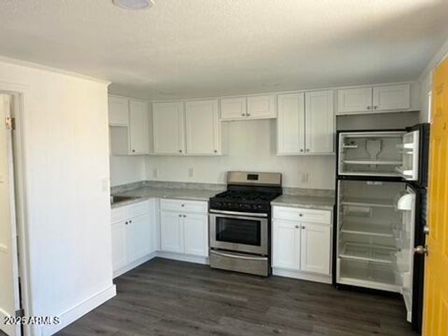 8910-8912 N 3rd Street, Phoenix, AZ 85020