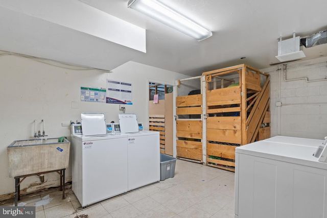 2901 CHARING CROSS RD #12/8, Falls Church, VA 22042
