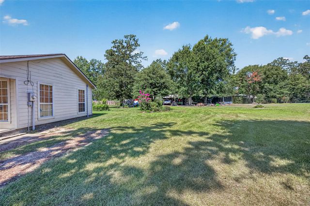 2200 Red Oak Lane, Conroe, TX 77306