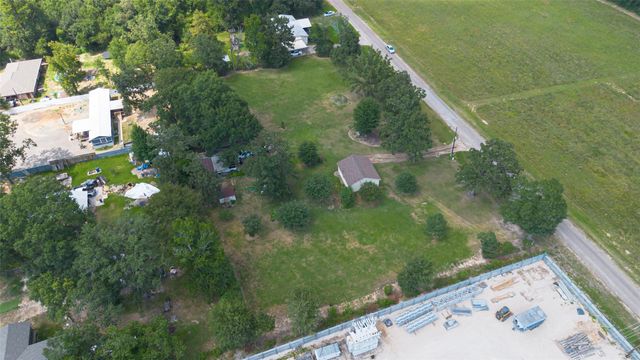 2200 Red Oak Lane, Conroe, TX 77306