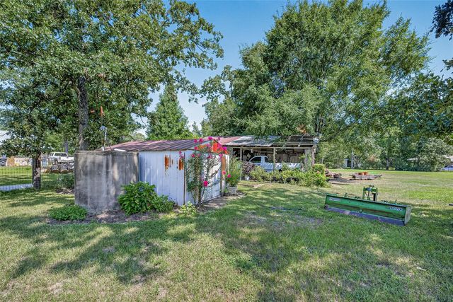 2200 Red Oak Lane, Conroe, TX 77306