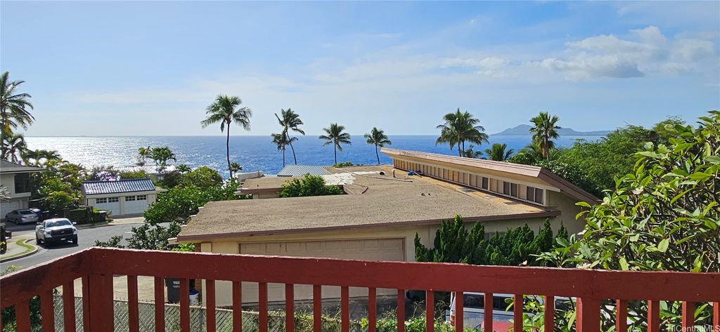 28 Poipu Drive, Honolulu, HI 96825