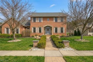 806 Forrest Ridge Drive, Dover, OH 44622