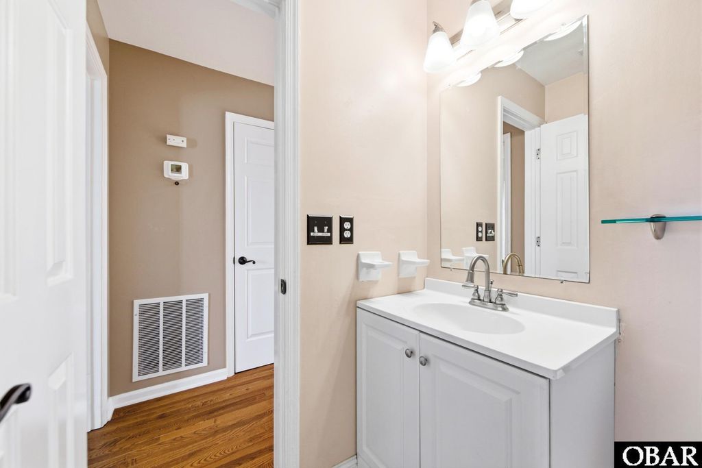 Image 18 of property listing at 2608 Neptune Way Unit 2608, Kitty Hawk, NC 27949