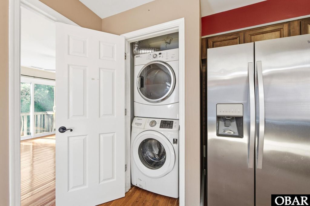 Image 10 of property listing at 2608 Neptune Way Unit 2608, Kitty Hawk, NC 27949
