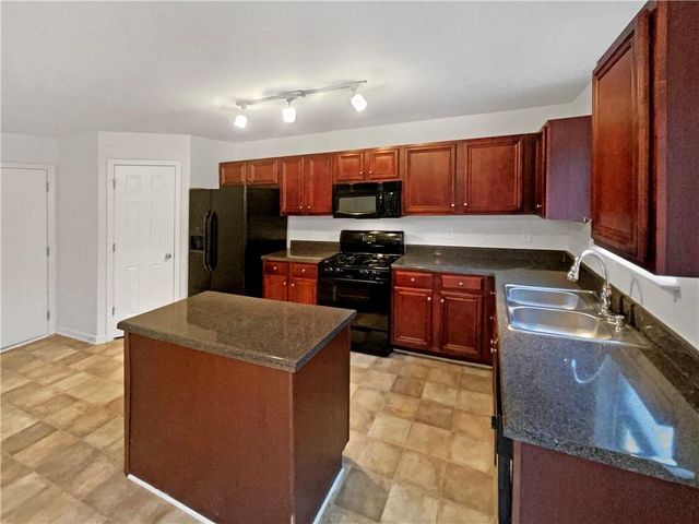 3205 Hunting Creek Pass, Douglasville, GA 30135