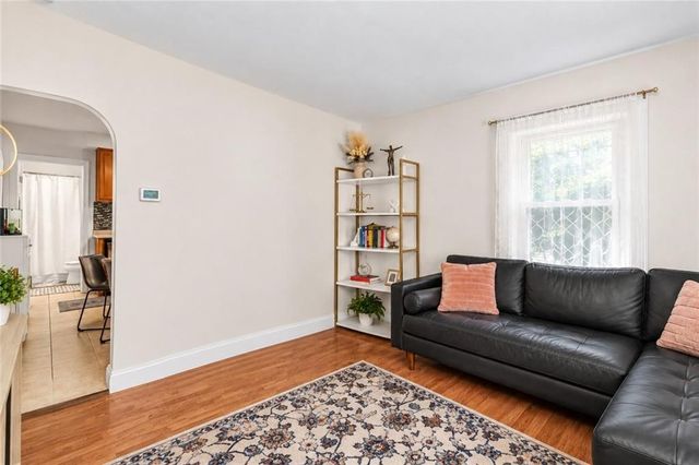 62 Mary Avenue, East Providence, RI 02914