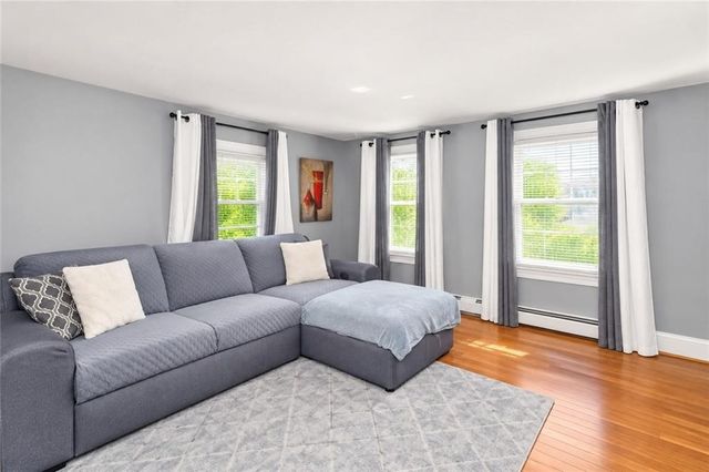 62 Mary Avenue, East Providence, RI 02914