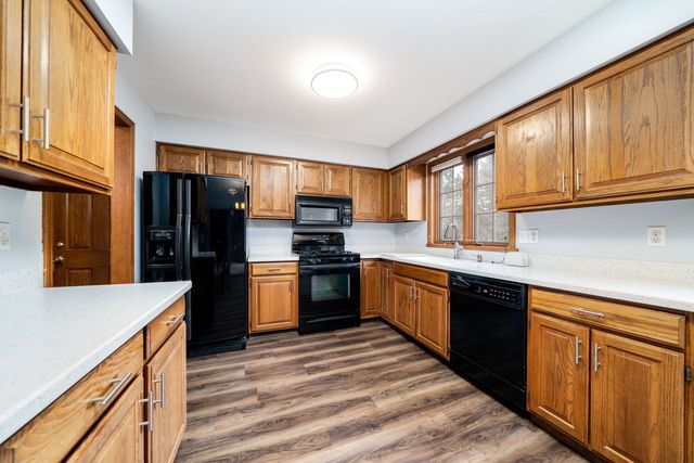 5235 Solitude Drive, Rockford, IL 61114