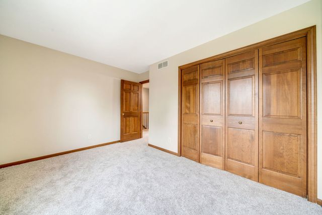 5235 Solitude Drive, Rockford, IL 61114