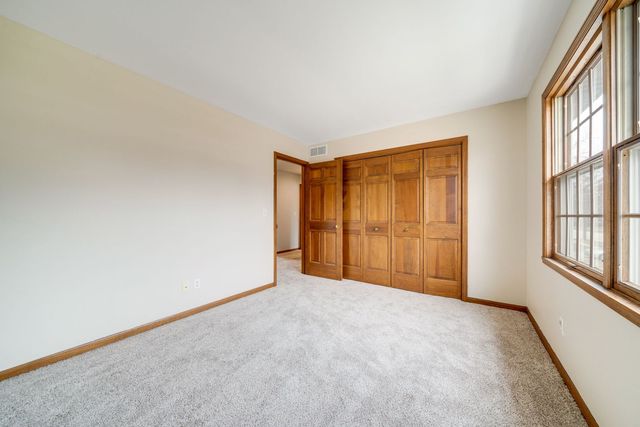 5235 Solitude Drive, Rockford, IL 61114