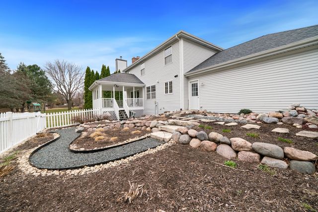 5235 Solitude Drive, Rockford, IL 61114