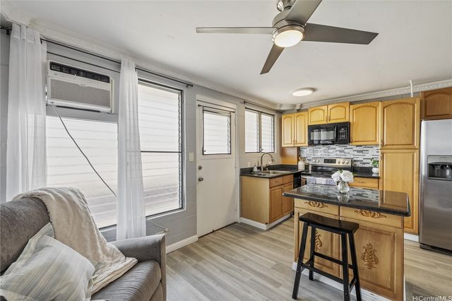 636 Nalanui Street 404, Honolulu, HI 96817