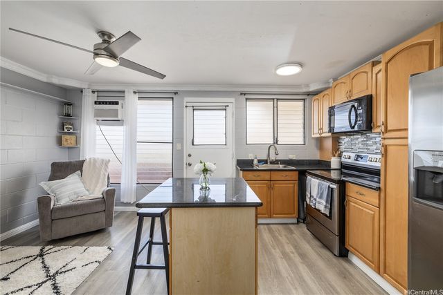 636 Nalanui Street 404, Honolulu, HI 96817