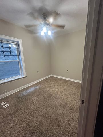 8227 S Evans Avenue, Chicago, IL 60619