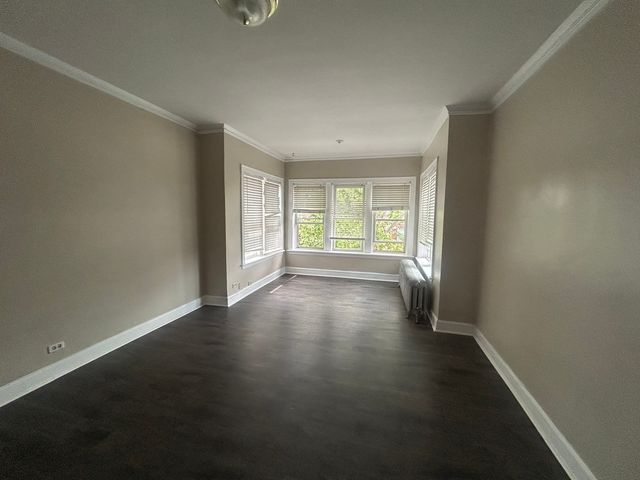 8227 S Evans Avenue, Chicago, IL 60619