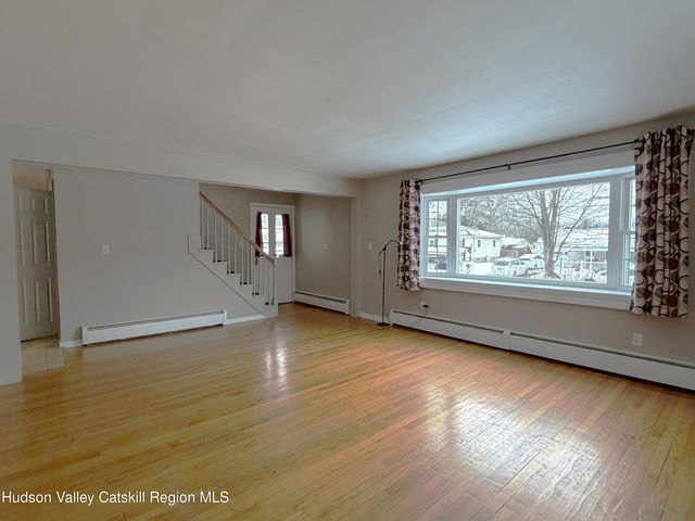 13 James Street, Hudson, NY 12534