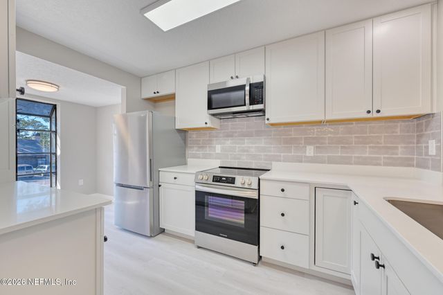 225 CRANES LAKE Drive, Ponte Vedra Beach, FL 32082