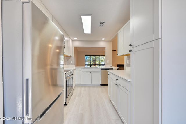 225 CRANES LAKE Drive, Ponte Vedra Beach, FL 32082