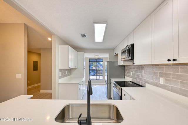 225 CRANES LAKE Drive, Ponte Vedra Beach, FL 32082