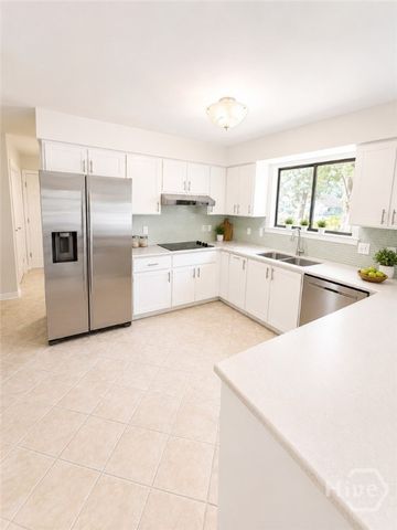 2 Abbott Lane, Savannah, GA 31411