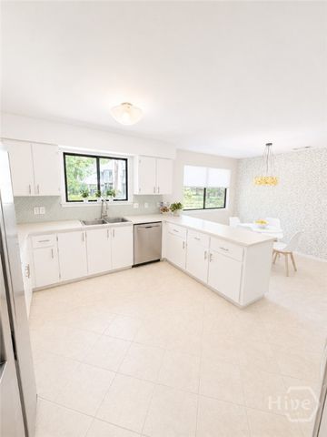 2 Abbott Lane, Savannah, GA 31411