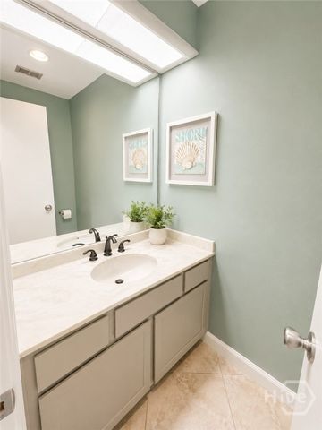 2 Abbott Lane, Savannah, GA 31411