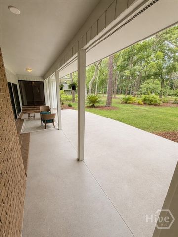 2 Abbott Lane, Savannah, GA 31411