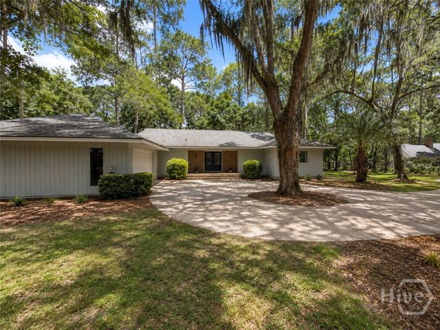 2 Abbott Lane, Savannah, GA 31411
