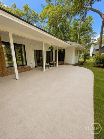 2 Abbott Lane, Savannah, GA 31411