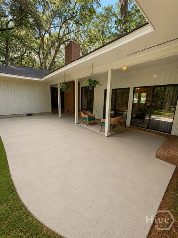 2 Abbott Lane, Savannah, GA 31411