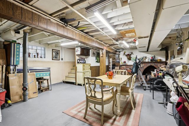 5740 S Monitor Avenue, Chicago, IL 60638