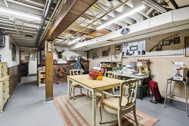 5740 S Monitor Avenue, Chicago, IL 60638