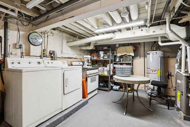 5740 S Monitor Avenue, Chicago, IL 60638