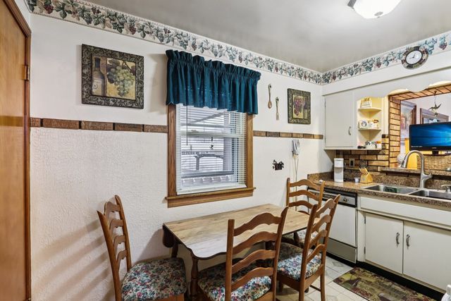 5740 S Monitor Avenue, Chicago, IL 60638