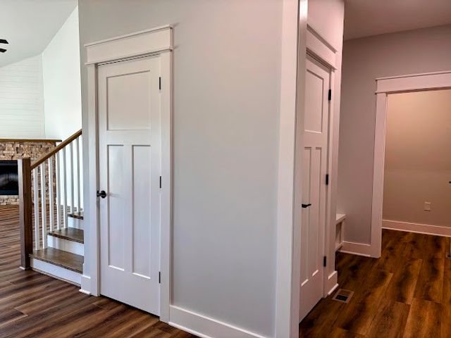 8184 Aedc Rd, Estill Springs, TN 37330