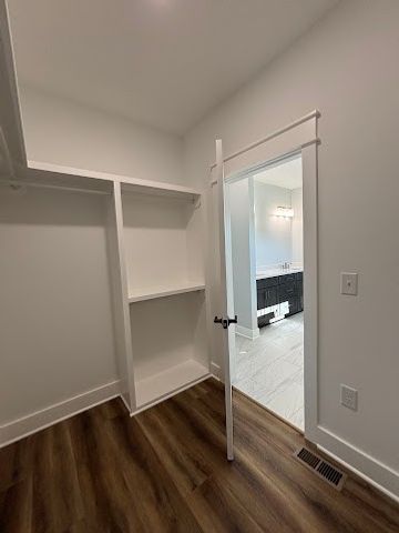 8184 Aedc Rd, Estill Springs, TN 37330