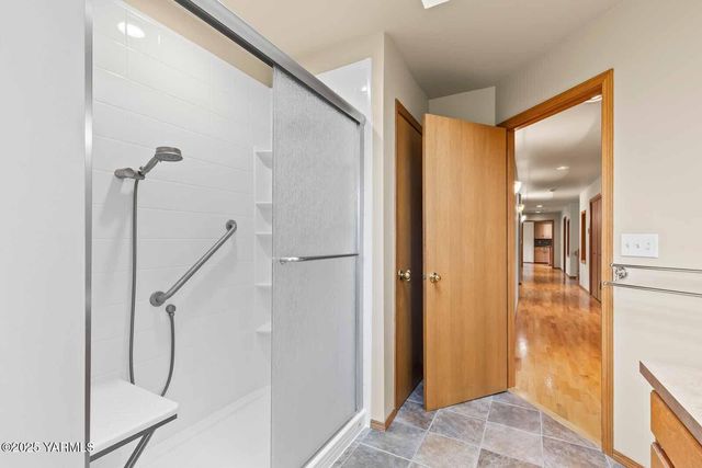 613 Friedline Rd, Yakima, WA 98908