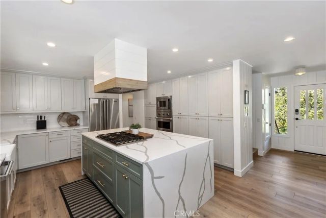 1211 Yellowstone Drive, Lake Arrowhead, CA 92352