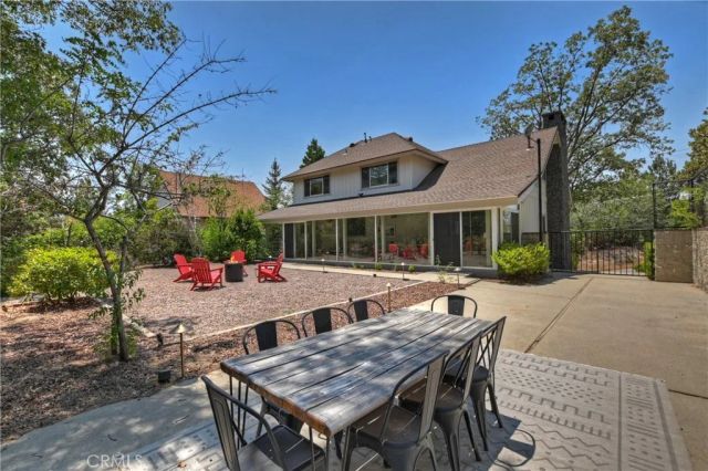 1211 Yellowstone Drive, Lake Arrowhead, CA 92352