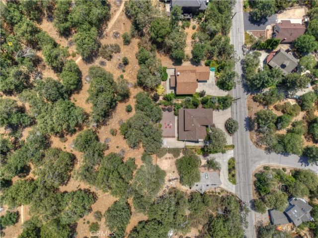 1211 Yellowstone Drive, Lake Arrowhead, CA 92352