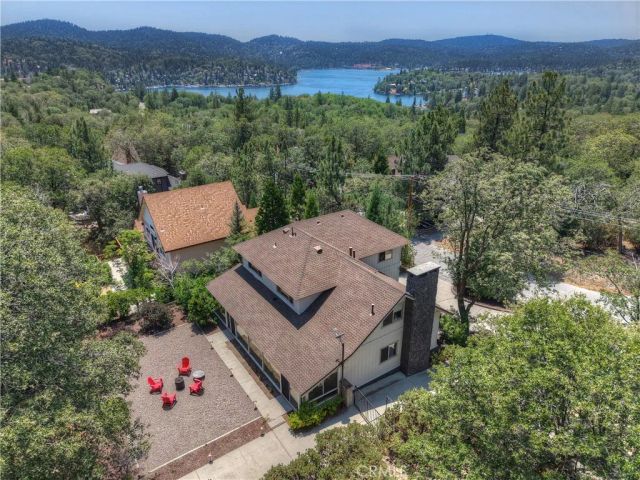 1211 Yellowstone Drive, Lake Arrowhead, CA 92352