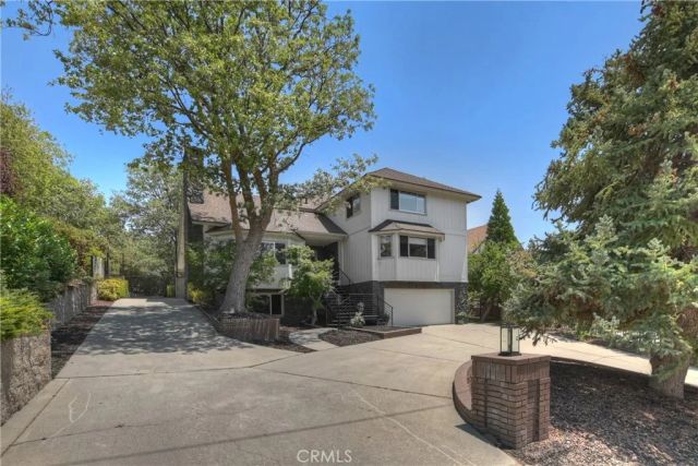 1211 Yellowstone Drive, Lake Arrowhead, CA 92352
