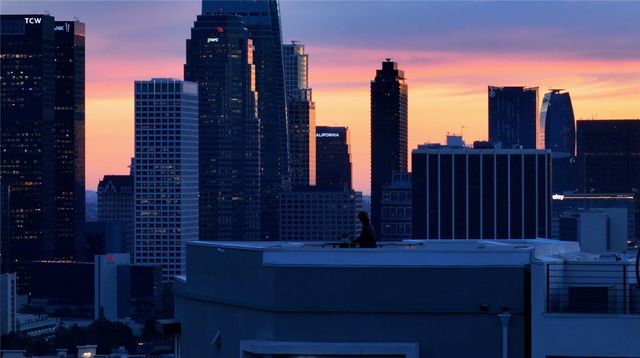 1025 White Knoll, Los Angeles, CA 90012